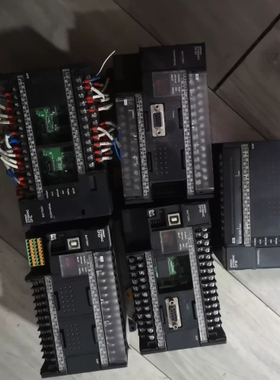 议价欧姆龙plc一共五台 打包处理 功能完好 橙色如图