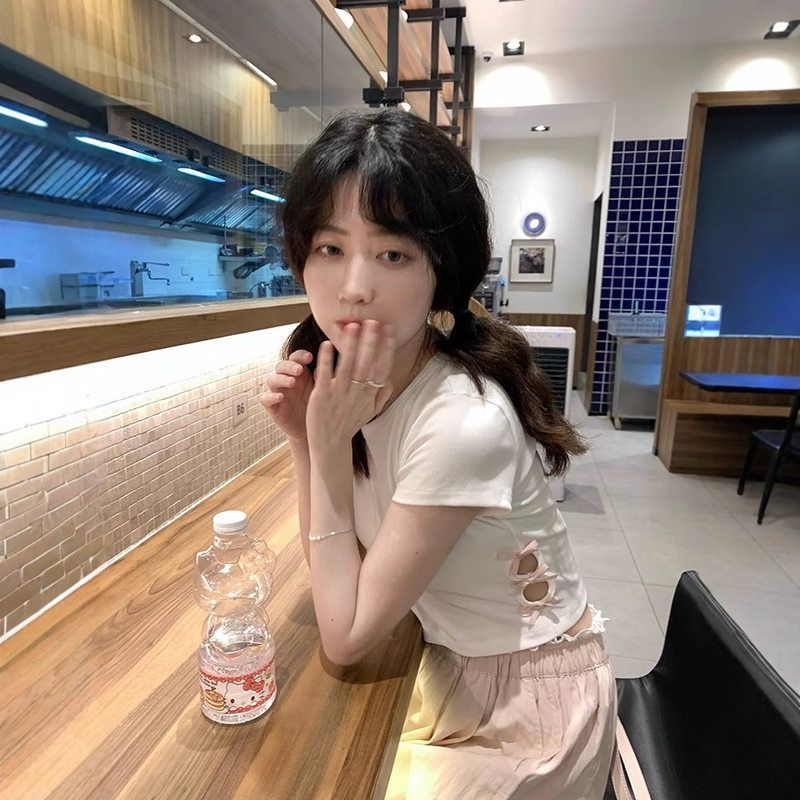 蝴蝶结侧腰镂空短袖t恤女夏季新款设计感小众甜妹修身别致上衣ins