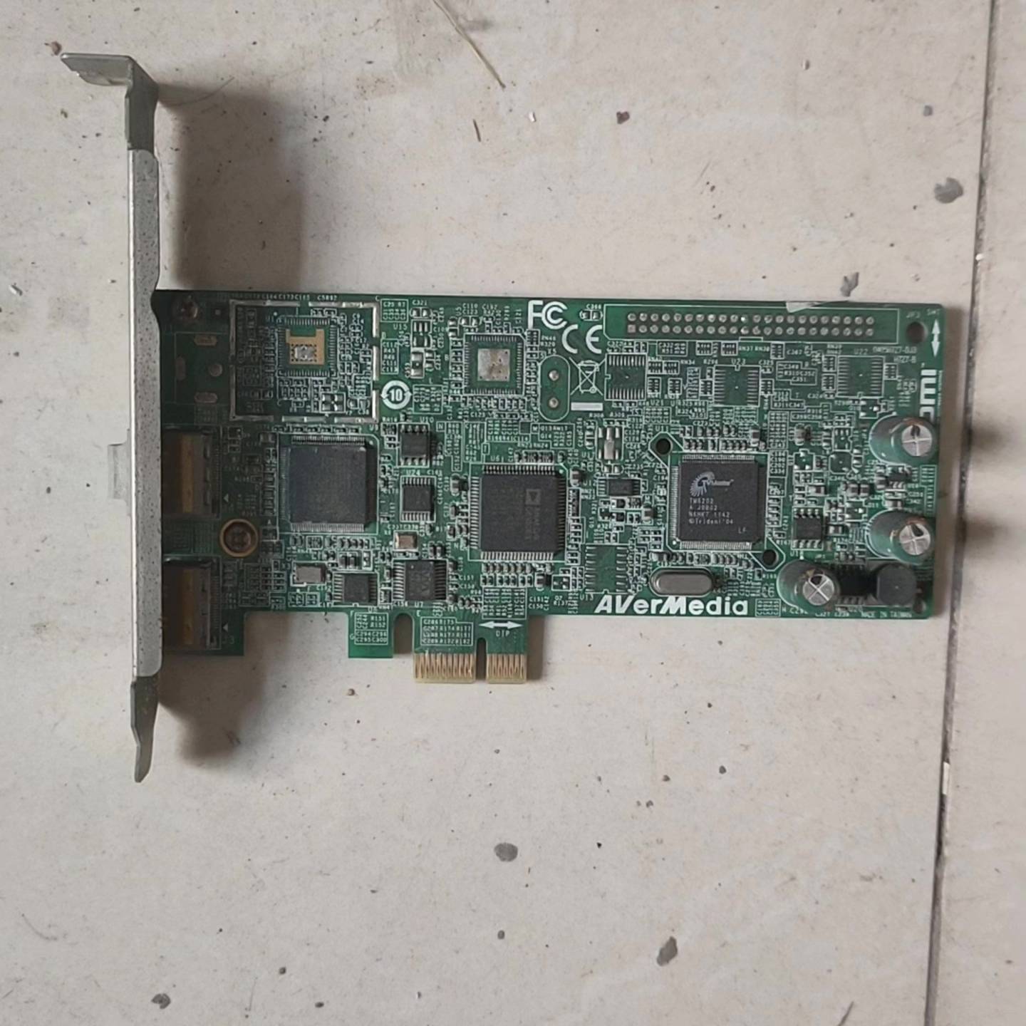 可维修圆刚AverMedia H727视频采集卡，实物拍照议价