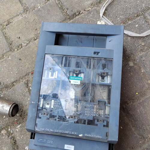 可维修西门子熔断器式隔离开关，型号 3NP1143-1DA10，功议价