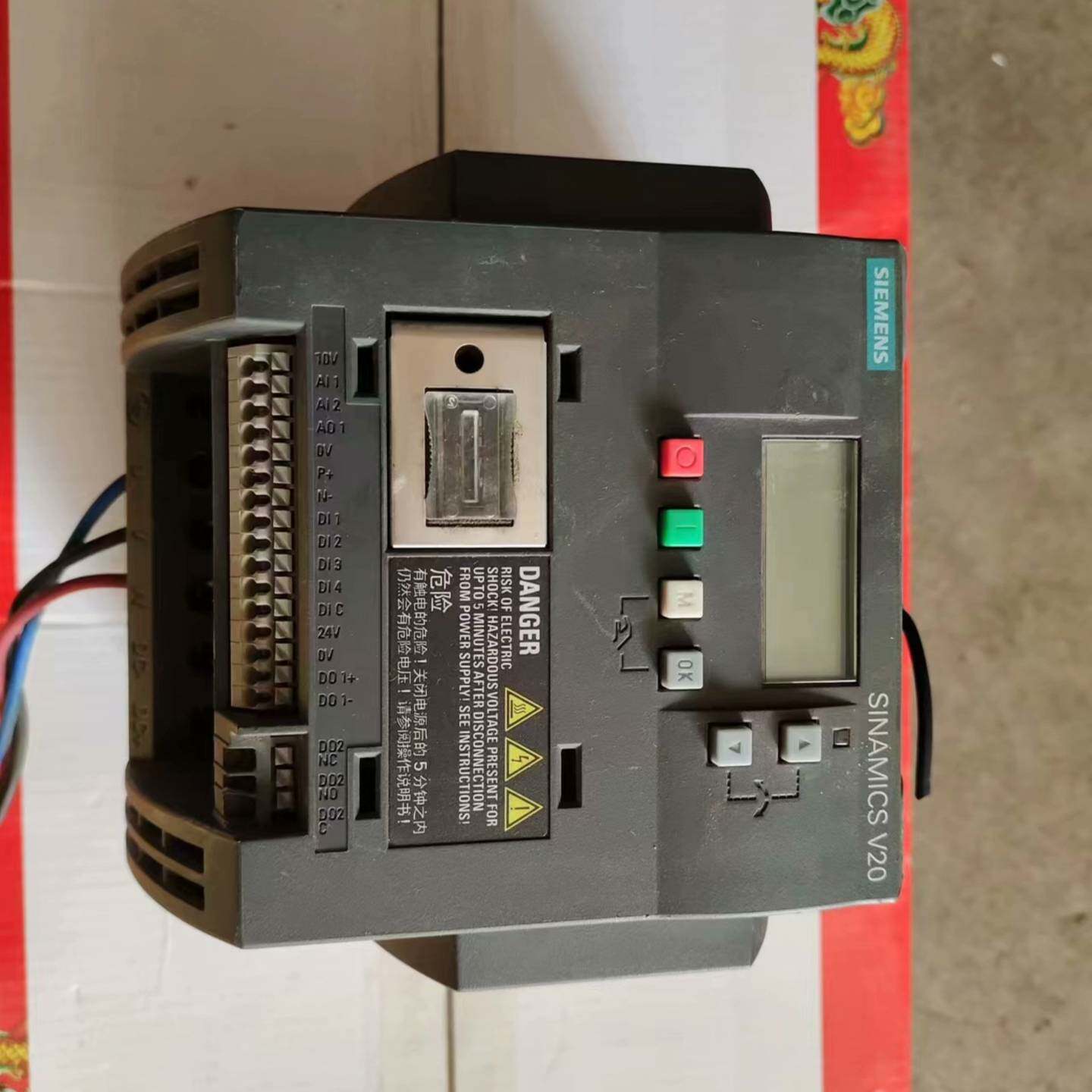 可维修西门子变频器6SL3210-5BB21-5UV0，1.5KW议价