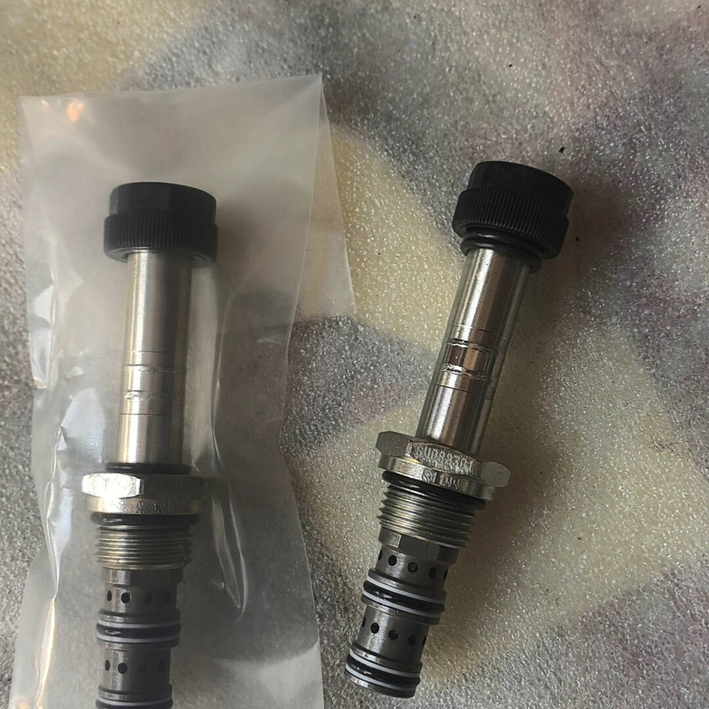 可维修丹佛斯电磁阀插装阀SV08-23-01，SV08-2301，议价