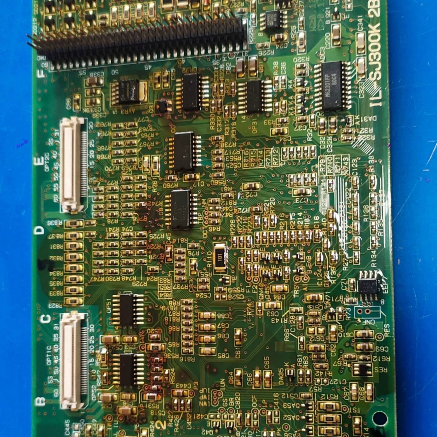 可维修日立变频器L300P系列11/15/22-30-37-45-议价