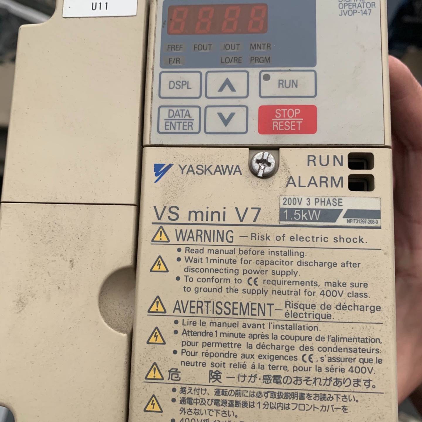 可维修安川变频器CIMR-V7CA21P5 ，220V 1.5KW议价