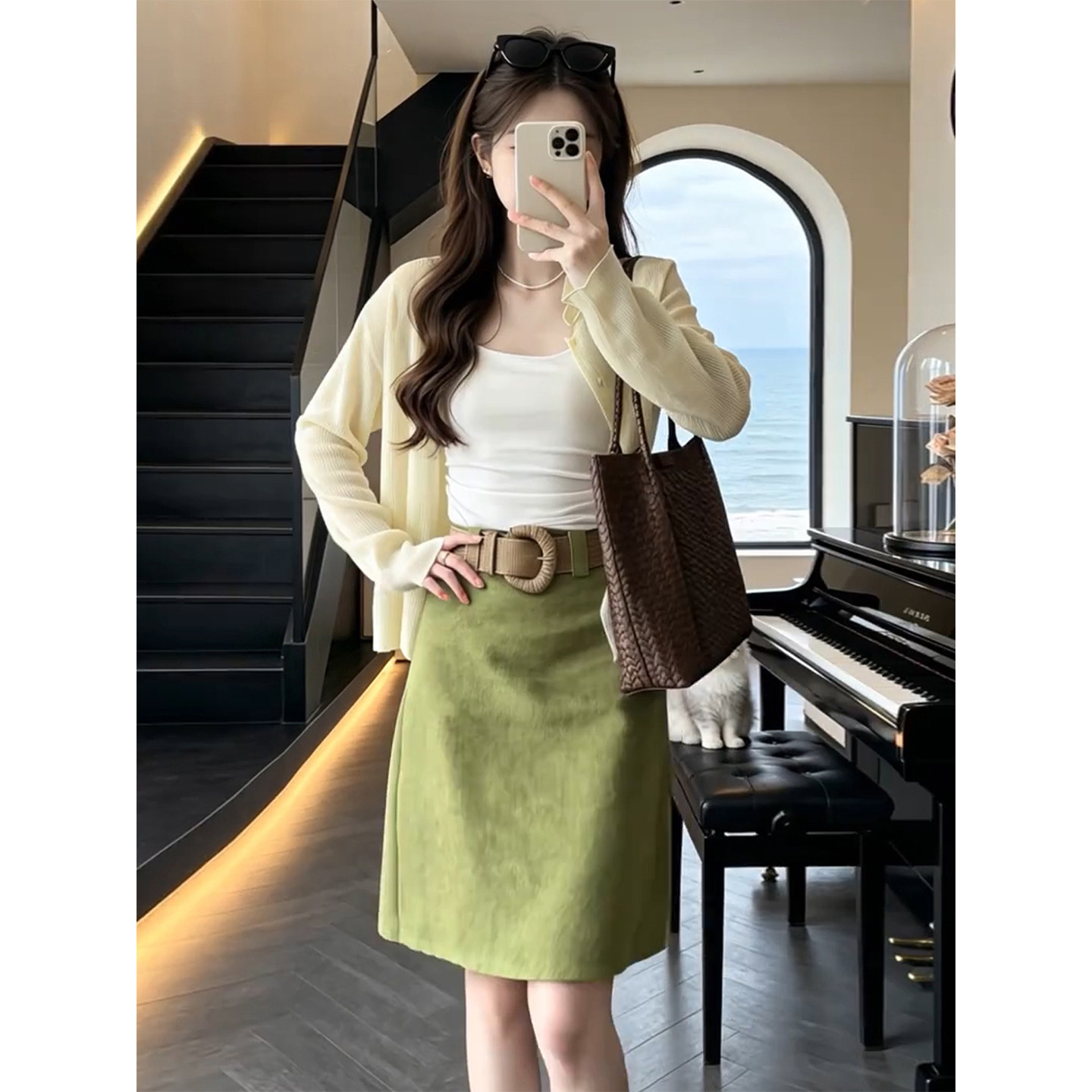 巨蕾丝好看绝美绿色连衣裙子女夏季2026新款爆款漂亮穿搭三件修身