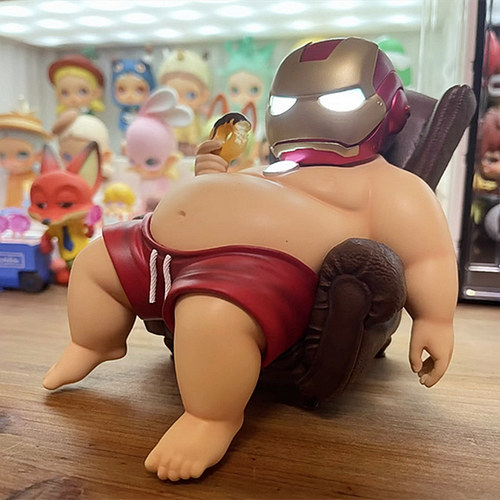钢铁侠个性公仔车载装饰品男玩具