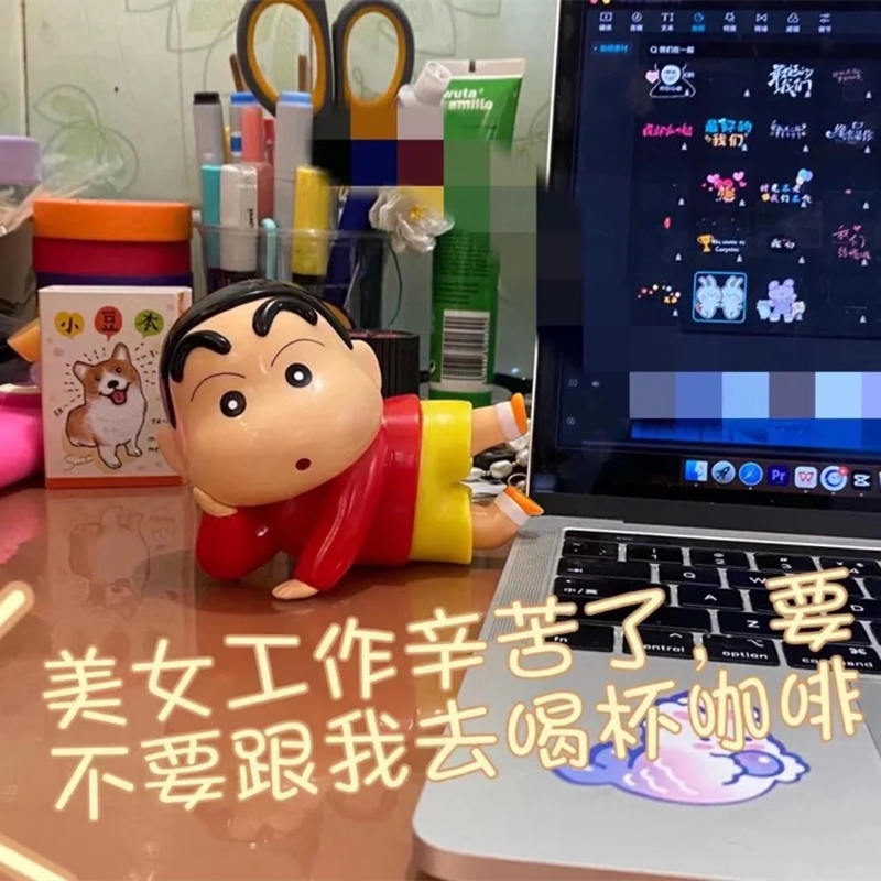 可爱泡妞蜡笔小新手办汽车摆件车载卡通公仔车内装饰品桌面女礼物