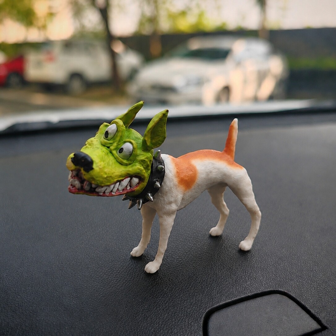 变相怪杰趣味恶犬狗汽车摆件个性车载中控台装饰品潮玩创意手办男