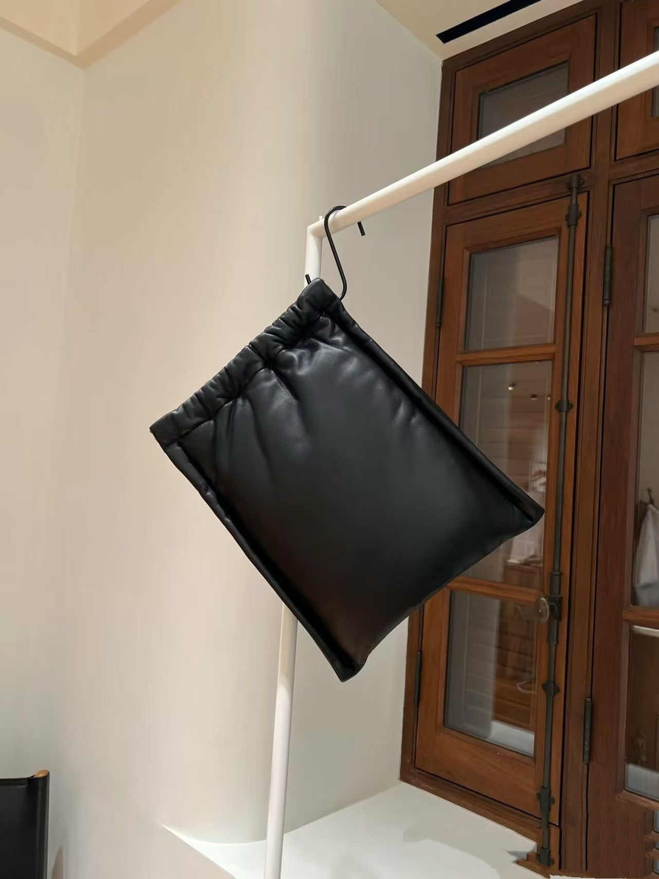 时尚包包女式2025新款秋冬小众高级感真皮头层小羊皮单肩包手拿包