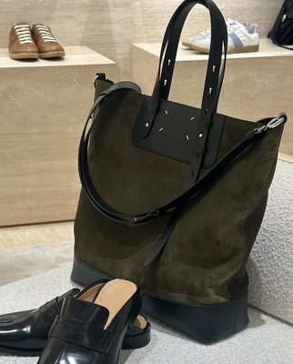 欧美时尚2025新款秋冬小众高级感真皮头层磨砂牛皮手提单肩托特包