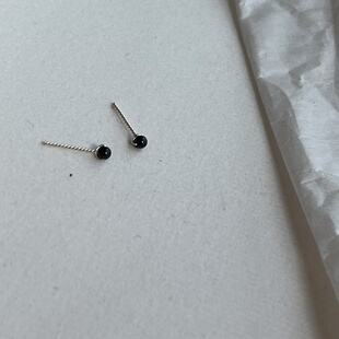 迷你2mm天然黑玛瑙小巧养耳耳钉99足银线绕制手工饰品耳骨钉男女