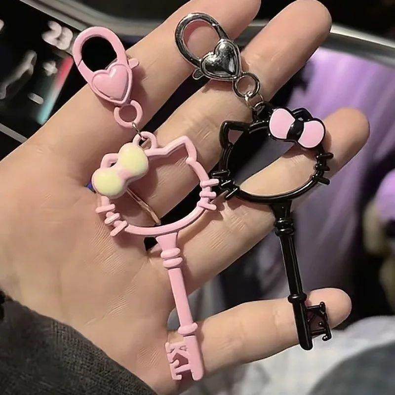 Cute Keychain Creative Car Keychains Bag Pendant Jewelry Tri