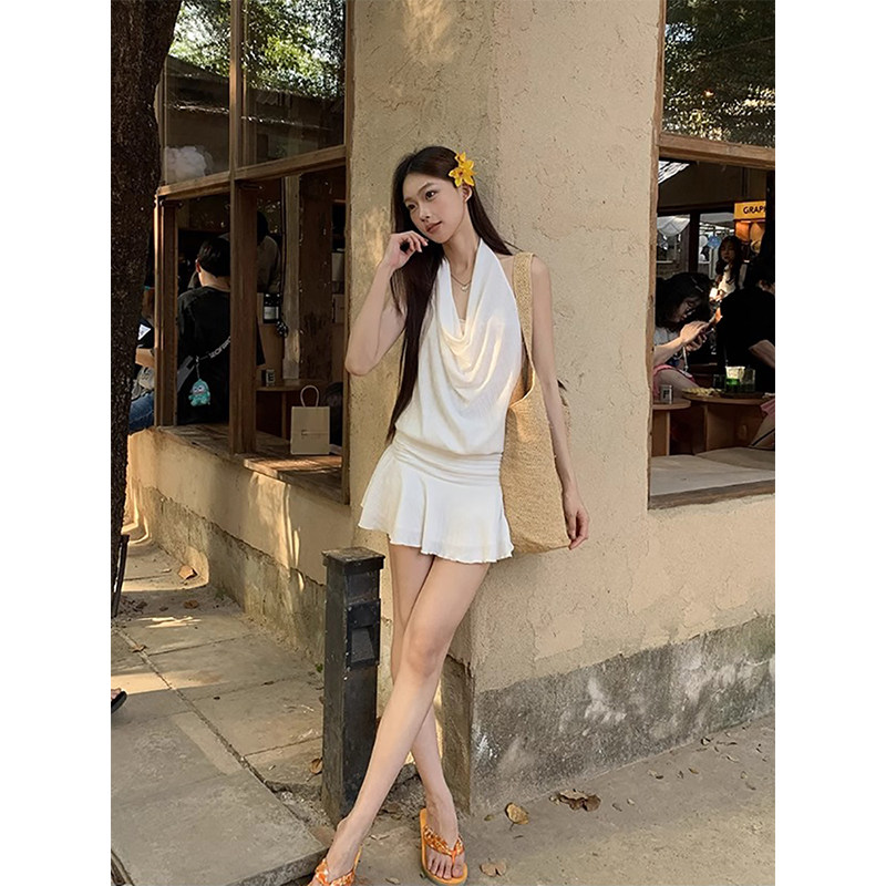 法式甜辣妹白色吊带挂脖连衣裙