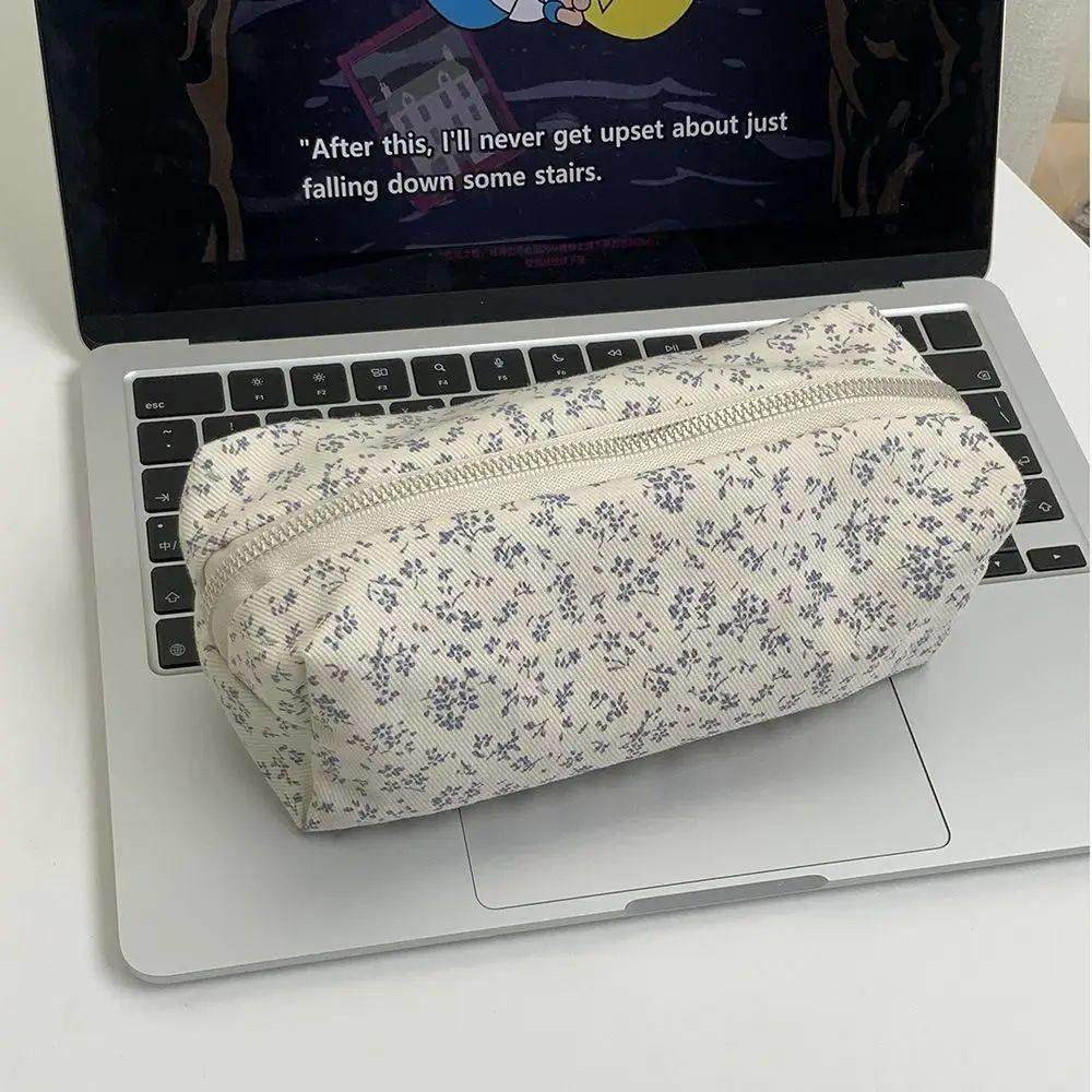 Small Fresh Floral Pen Bag Large Capacity Pencil Case Multif