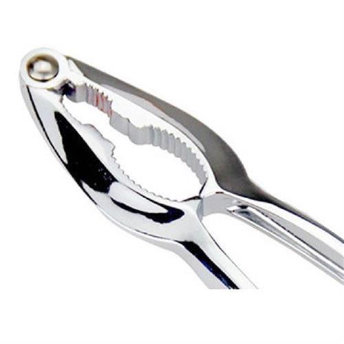 Nut Cracker Manual Portable Kitchen Walnut Opener Pecans