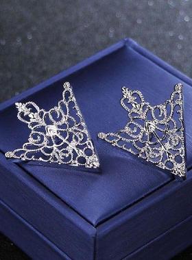 Fashion Triangular Collar Pin Hollow Brooch Collar Corner