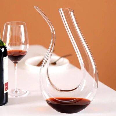 Crystal U-shaped Wine Decanter Gift Box Swan Decanter