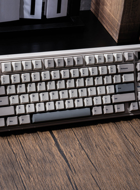 山城HM80磁轴键盘搭载佳达隆磁玉轴pro和沐驱动游戏电竞机械键盘