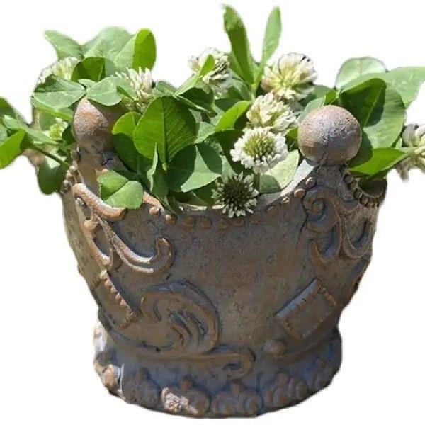 car crown shaped Resin Flower Pot Small Cactus Planter