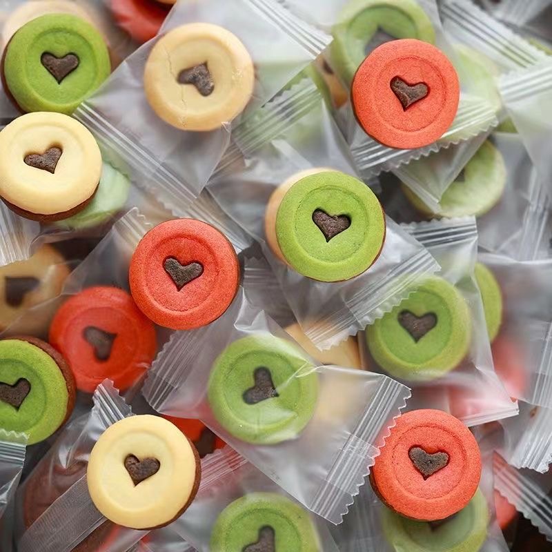 巧克力心形马卡龙夹心饼干多口味独立包装下午茶休闲耐吃解馋零食
