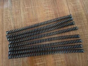 1.4 1.8 0.8 1.5 圆线螺旋压缩线性弹簧5 0.9