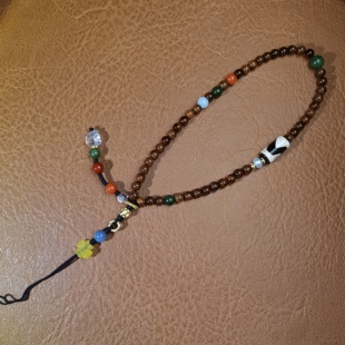 福利款藏传光气漂亮牙牙桶珠手机链温润细腻包浆油亮玛瑙玉髓挂饰