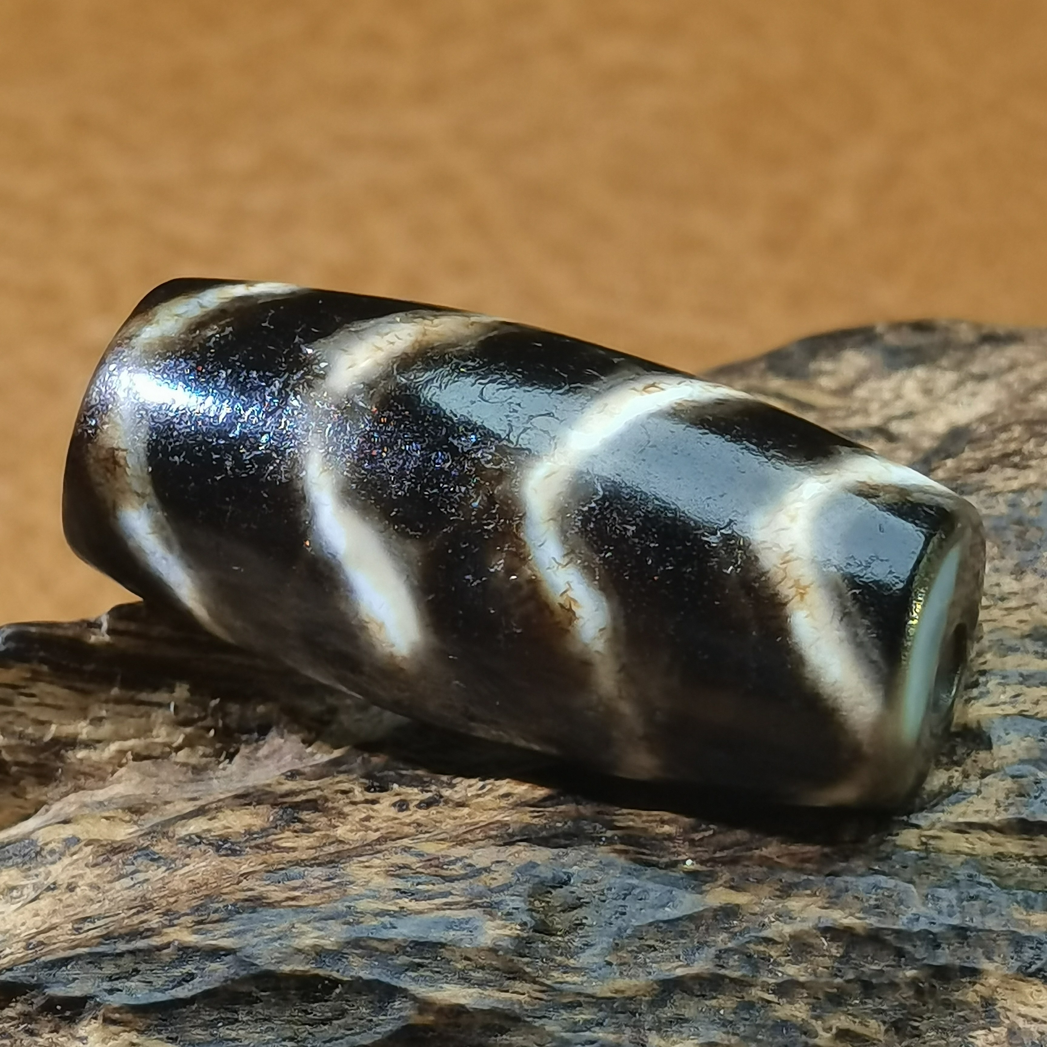 藏区流转风化包浆四线水纹天珠油润细腻玛瑙玉髓珠藏式锁骨链配饰