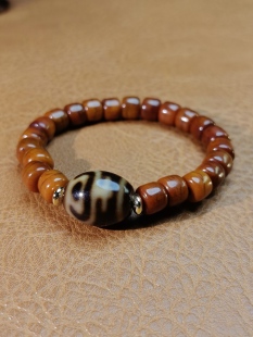 宝瓶达洛天珠藏传九眼石页岩玉髓玛瑙真品油润扎实