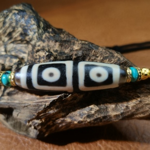 藏地流转温润包浆地门四眼珠老糯沧桑肉质扎实玛瑙玉髓珠项链配饰