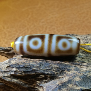 早期藏区回流老料油糯地门四眼珠肉质扎实玛瑙玉髓珠藏式项链配饰