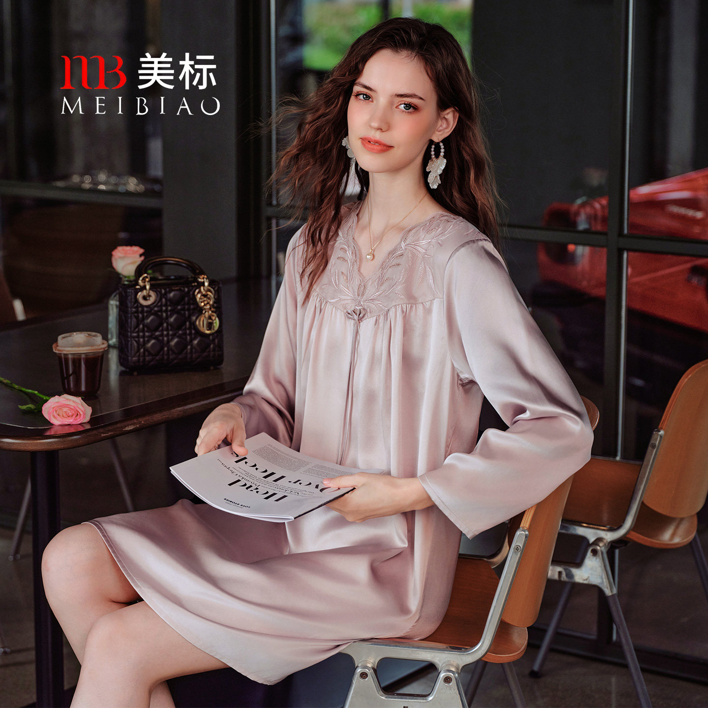 美标女士真丝长袖花边睡裙图片