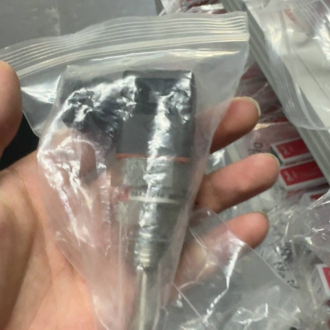 [议价]MBT5250温度传感器，型号084Z8036，，实物