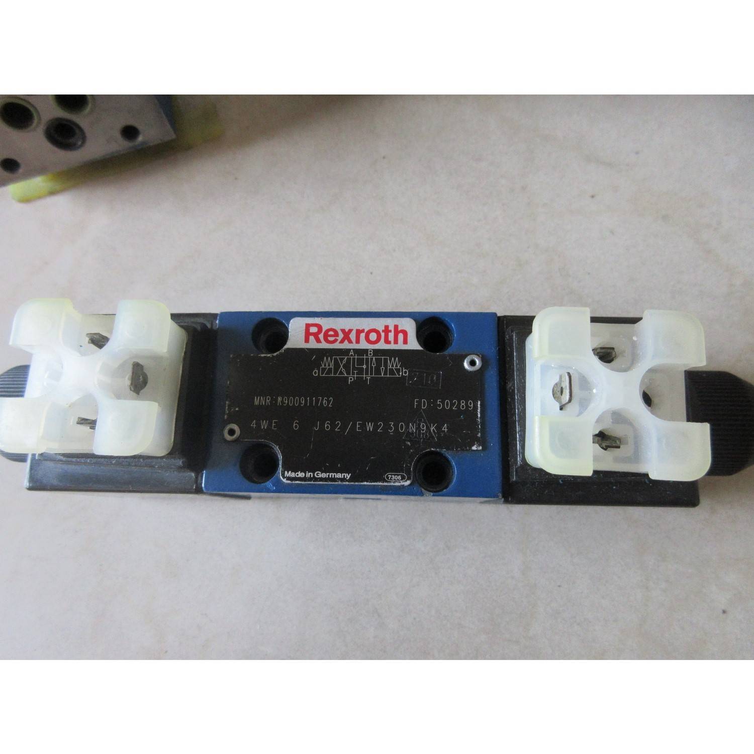 [议价]正品 4WE 6 J62/EW230N9K4 4WE6J62/EW230N9K4