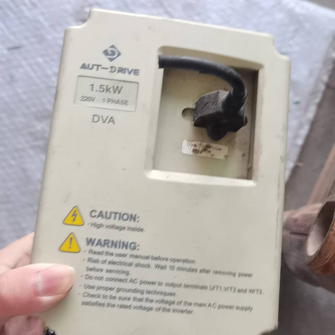 [议价]德莱尔变频器DVA-2S0015G