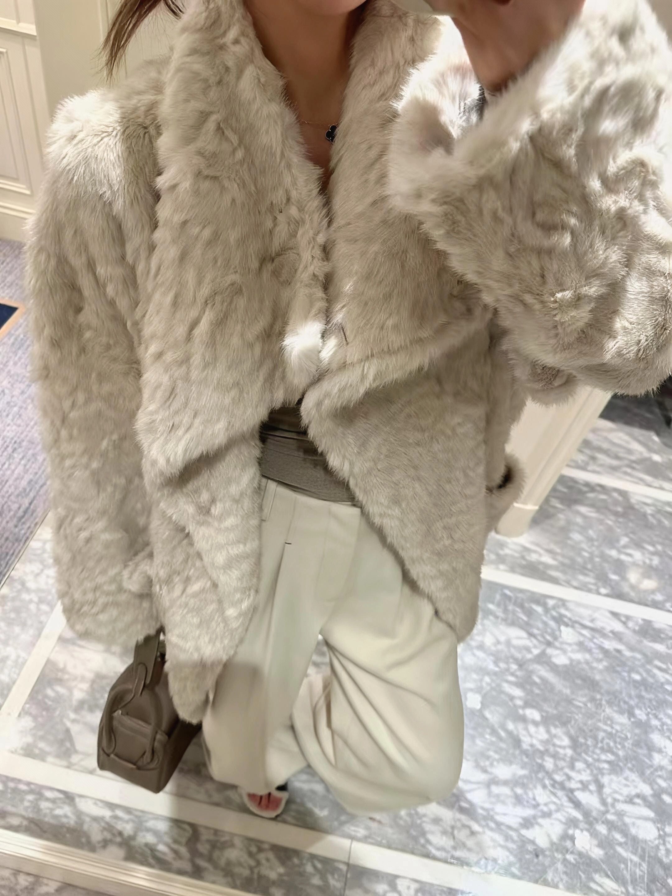 DAKUANGA 私服名媛托斯卡纳半圈毛立领中长款宽松保暖皮草外套女