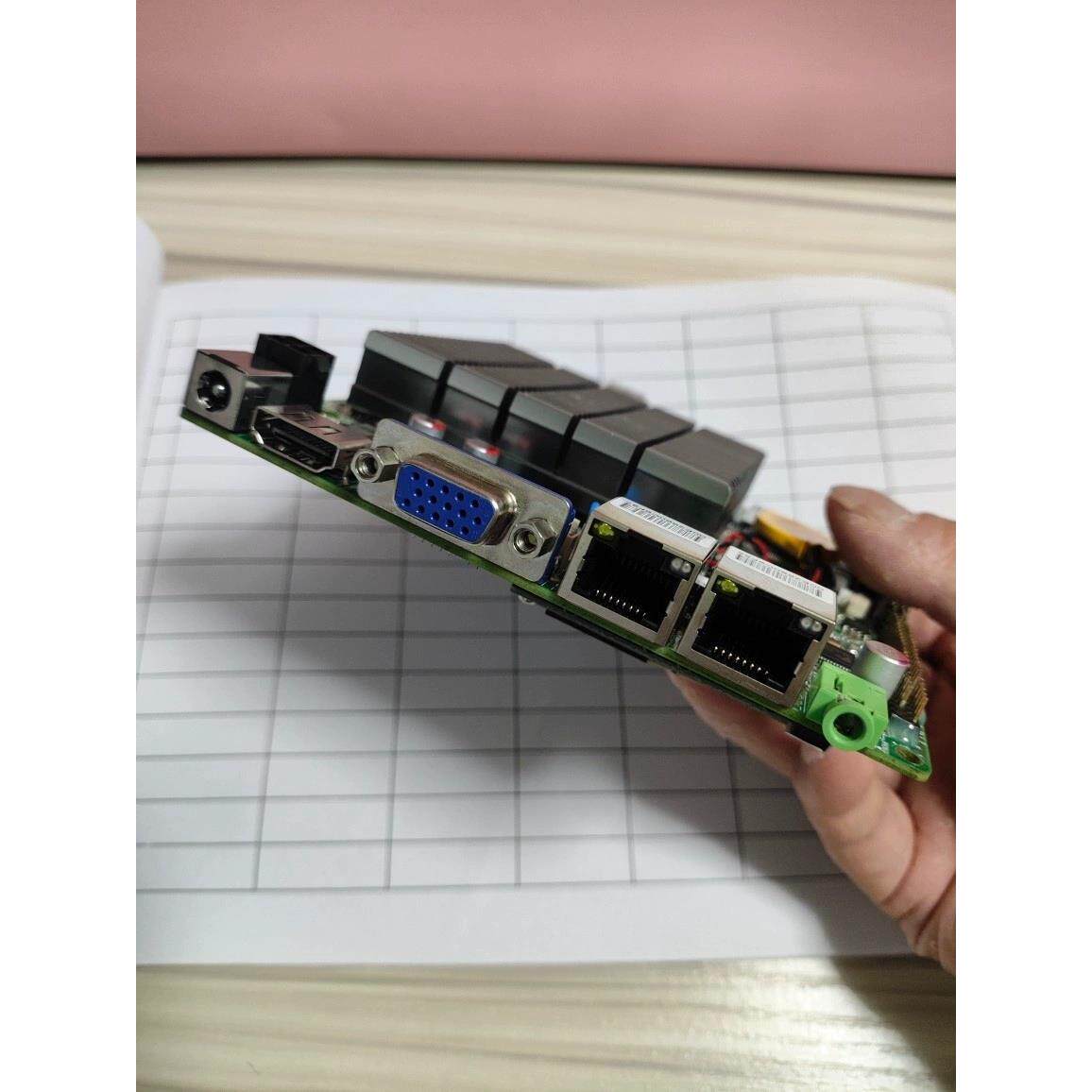 J1900四核双网口主板 微型触屏一体机广告机组装Nano X86售货机