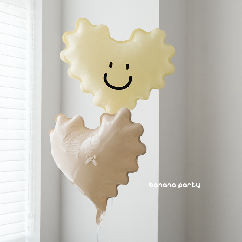 18寸奶油色系户外草坪写真打卡拍照波浪纹爱心气球生日氛围道具