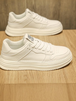 潮牌男鞋2025新款韩版百搭运动板鞋男潮流时尚休闲增高厚底小白鞋