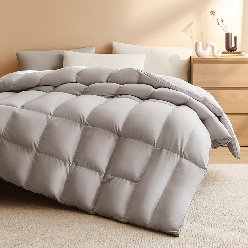 愉悦之家轻音抗菌分区羽绒被加厚保暖冬被灰鸭绒冬被双人被子被芯