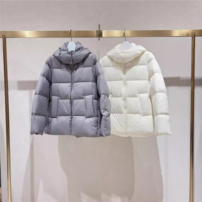 MM商场同款2025秋冬新款纯色保暖御寒连帽羽绒服外套女1GB180331