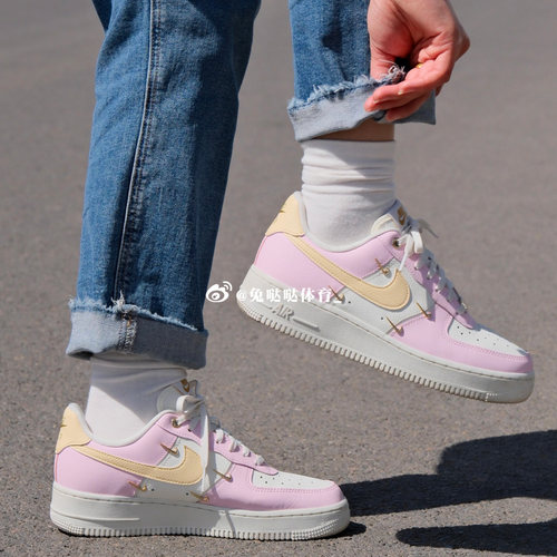 Nike Air Force 1 空军一号AF1轻便防滑休闲运动板鞋女IB2574-600