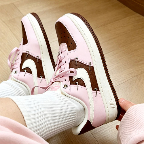 Nike Air Force 1 空军一号AF1轻便防滑休闲运动板鞋女IO7595-211