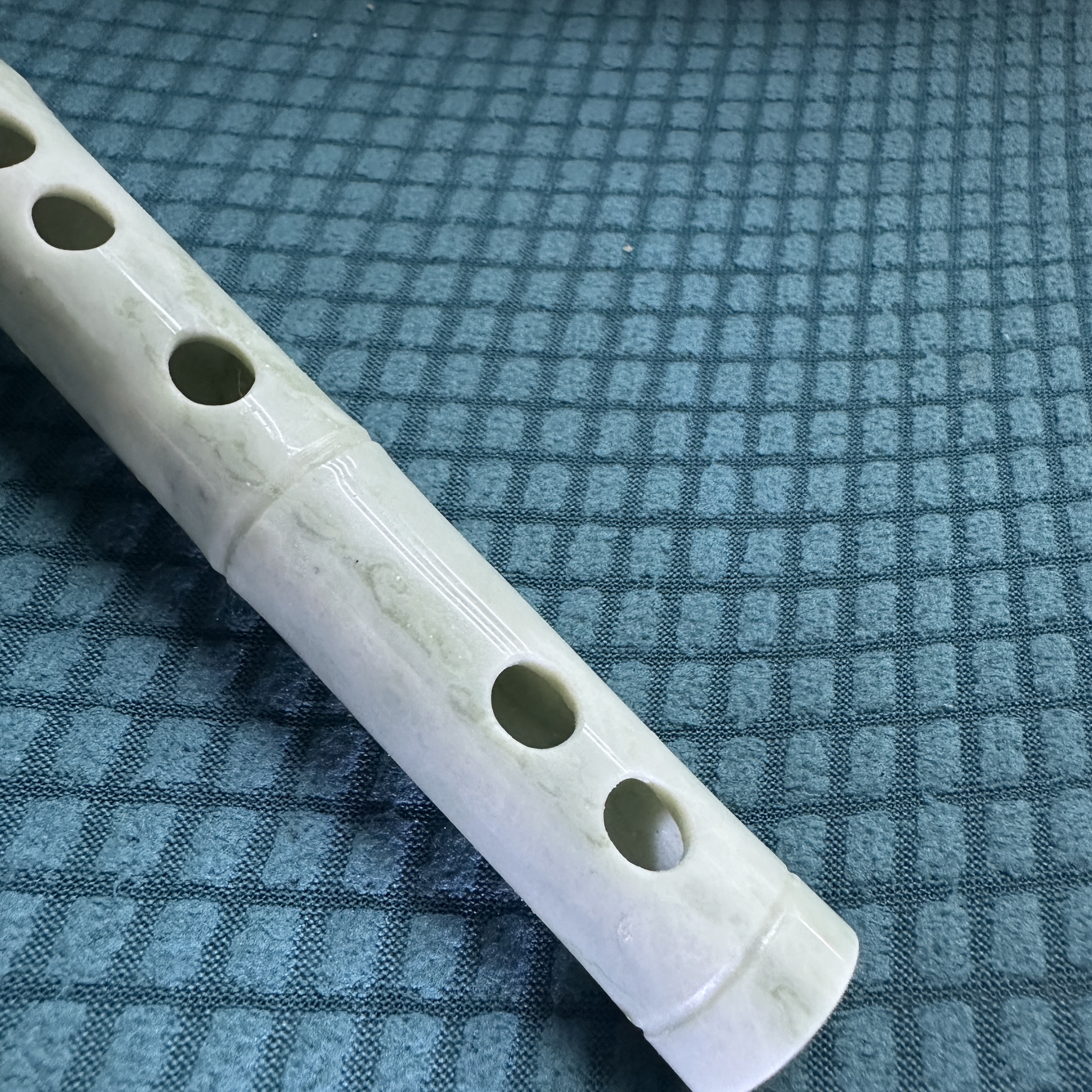 蛇纹玉精心制作无裂纹收藏级笛子古风民族吹奏乐器 蛇纹玉精心制作无裂纹收藏级笛子古风民族吹奏乐器