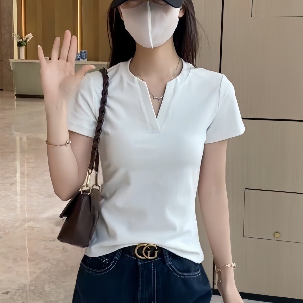 白色正肩纯棉V领t恤女短袖2026夏季新款修身显瘦打底衫设计感上衣