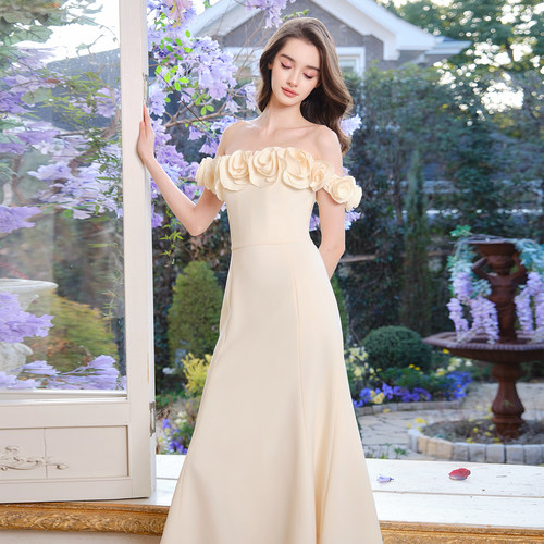 FLONAKED杏色立体定位花修身露肩礼服连衣裙小众设计