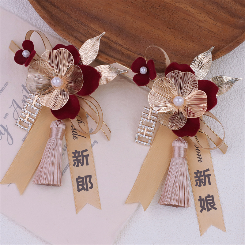 2024新款玫瑰金高级感婚礼胸花