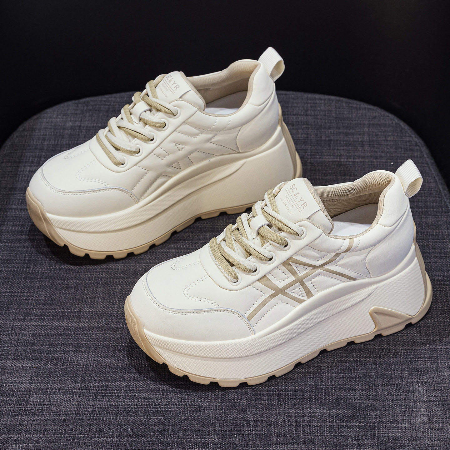 小个子8CM内增高老爹鞋女2026春夏加绒爆款休闲时尚厚底小白鞋子