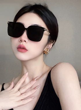 2025新款网红时尚大框链条墨镜女