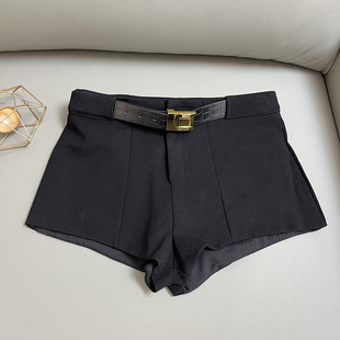 纯欲辣妹低腰黑色短裤 女性感百搭鳄鱼纹金扣腰带直筒紧身提臀热裤