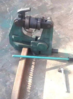 KKY-800轨道器材钢轨液压挤孔机井下打眼机手动钢轨打孔机现货批